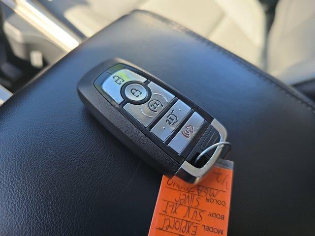 2021 Ford Explorer XLT 4WD