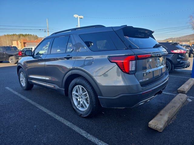 2025 Ford Explorer Active RWD
