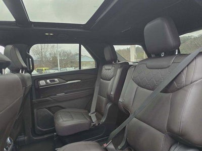 2025 Ford Explorer Platinum 4WD