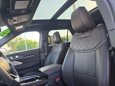 2025 Ford Explorer Platinum 4WD