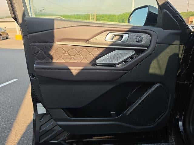2025 Ford Explorer Platinum 4WD