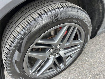 2025 Ford Explorer ST-Line 4WD