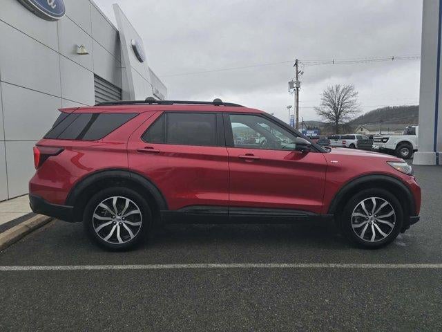 2025 Ford Explorer ST-Line 4WD