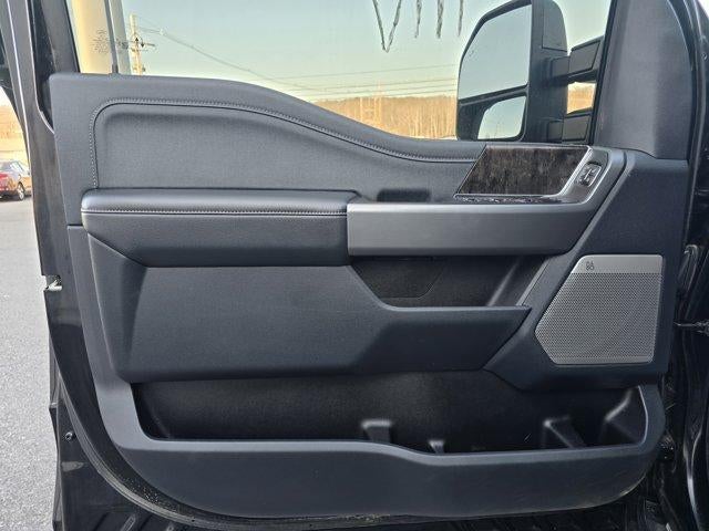 2024 Ford Super Duty F-250 SRW LARIAT 4WD Crew Cab 6.75' Box