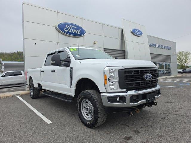 2023 Ford Super Duty F-350 SRW XL 4WD Crew Cab 6.75' Box