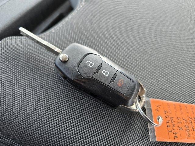 2023 Ford Super Duty F-350 SRW XL 4WD Crew Cab 6.75' Box