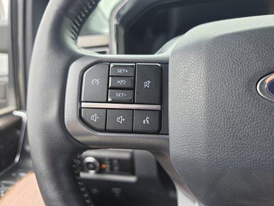 2023 Ford Super Duty F-350 SRW LARIAT 4WD Crew Cab 6.75' Box