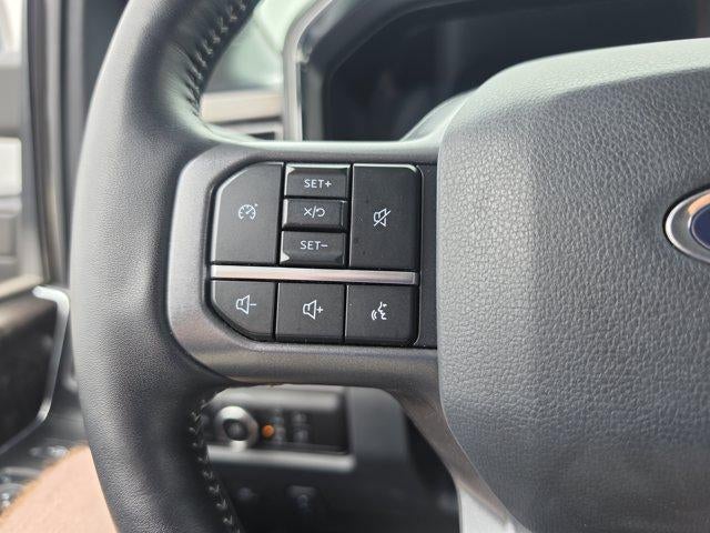 2023 Ford Super Duty F-350 SRW LARIAT 4WD Crew Cab 6.75' Box