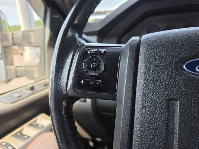 2016 Ford Super Duty F-350 SRW 4WD Crew Cab 6-3/4 Ft Box Lariat