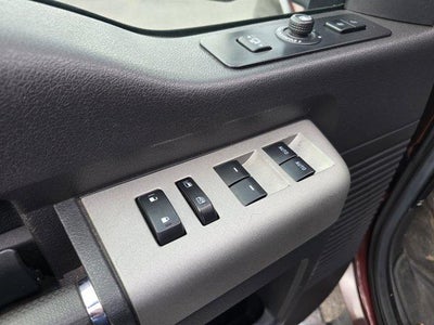 2016 Ford Super Duty F-350 SRW 4WD Crew Cab 6-3/4 Ft Box Lariat