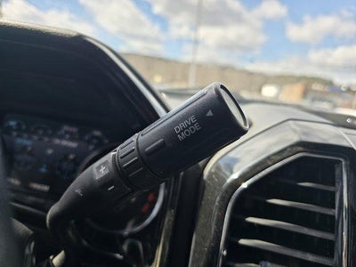 2021 Ford Super Duty F-350 SRW LARIAT 4WD Crew Cab 6.75' Box