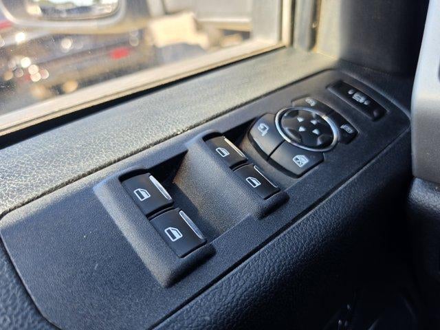2019 Ford Super Duty F-350 DRW LARIAT 4WD Crew Cab 8' Box