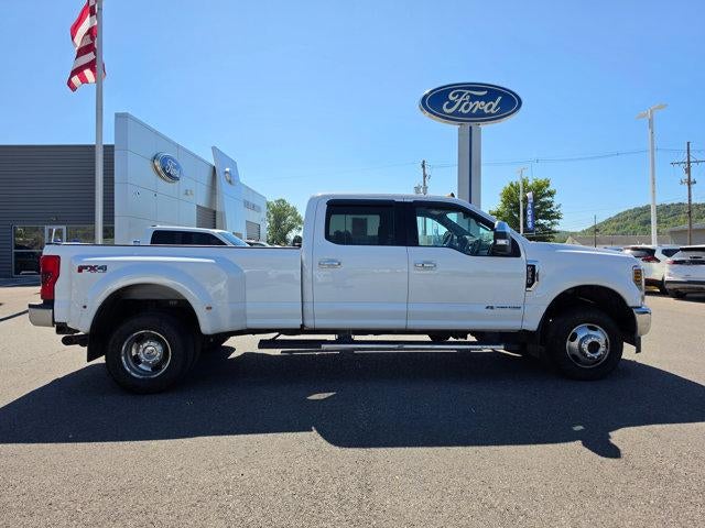 2019 Ford Super Duty F-350 DRW LARIAT 4WD Crew Cab 8' Box