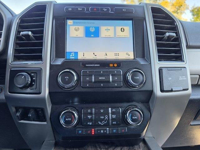 2019 Ford Super Duty F-350 DRW LARIAT 4WD Crew Cab 8' Box