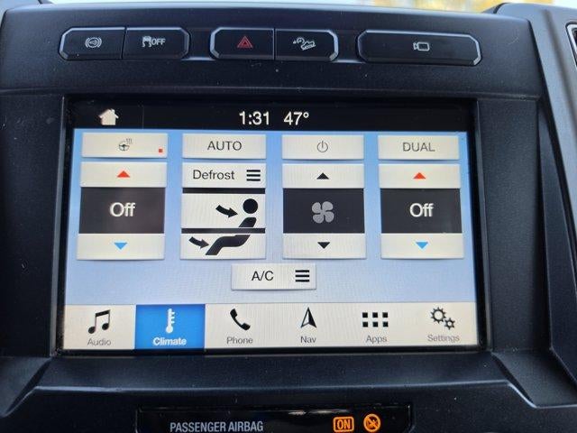 2019 Ford Super Duty F-350 DRW LARIAT 4WD Crew Cab 8' Box