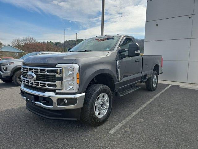 2025 Ford Super Duty F-350 SRW XLT 4WD Reg Cab 8' Box