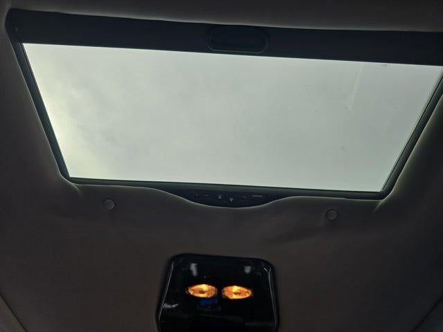 2021 Chevrolet Express Passenger 2500 Regular Wheelbase Rear-Wheel Drive 1LS