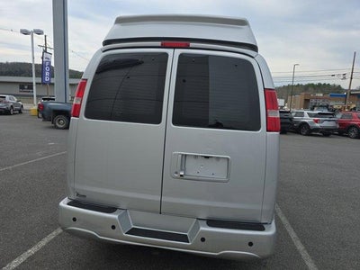 2021 Chevrolet Express Passenger 2500 Regular Wheelbase Rear-Wheel Drive 1LS
