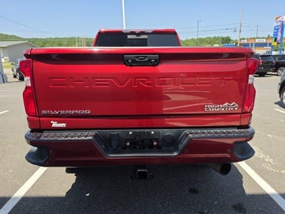 2022 Chevrolet Silverado 3500 HD Crew Cab Standard Box 4-Wheel Drive High Country