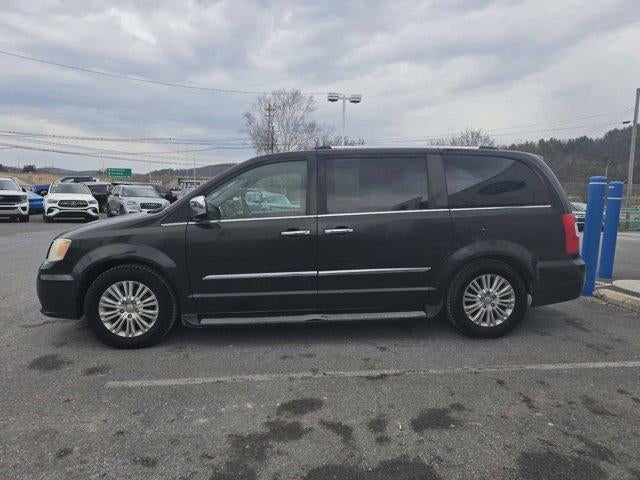 2012 Chrysler Town & Country 4dr Wgn Limited