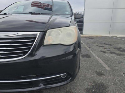2012 Chrysler Town & Country 4dr Wgn Limited