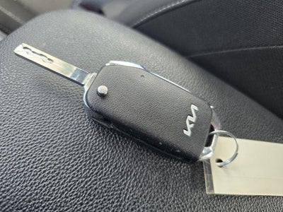 2023 Kia Forte LXS IVT