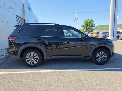 2022 Nissan Pathfinder SV 4WD