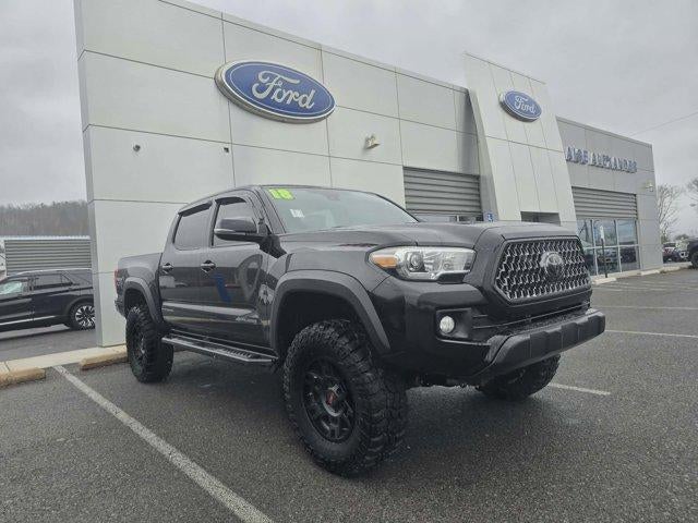 2018 Toyota Tacoma SR Double Cab 5' Bed V6 4x4 AT (GS)