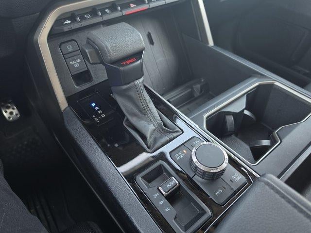 2023 Toyota Tundra 4WD 4WD SR5 CrewMax 5.5' Bed (SE)