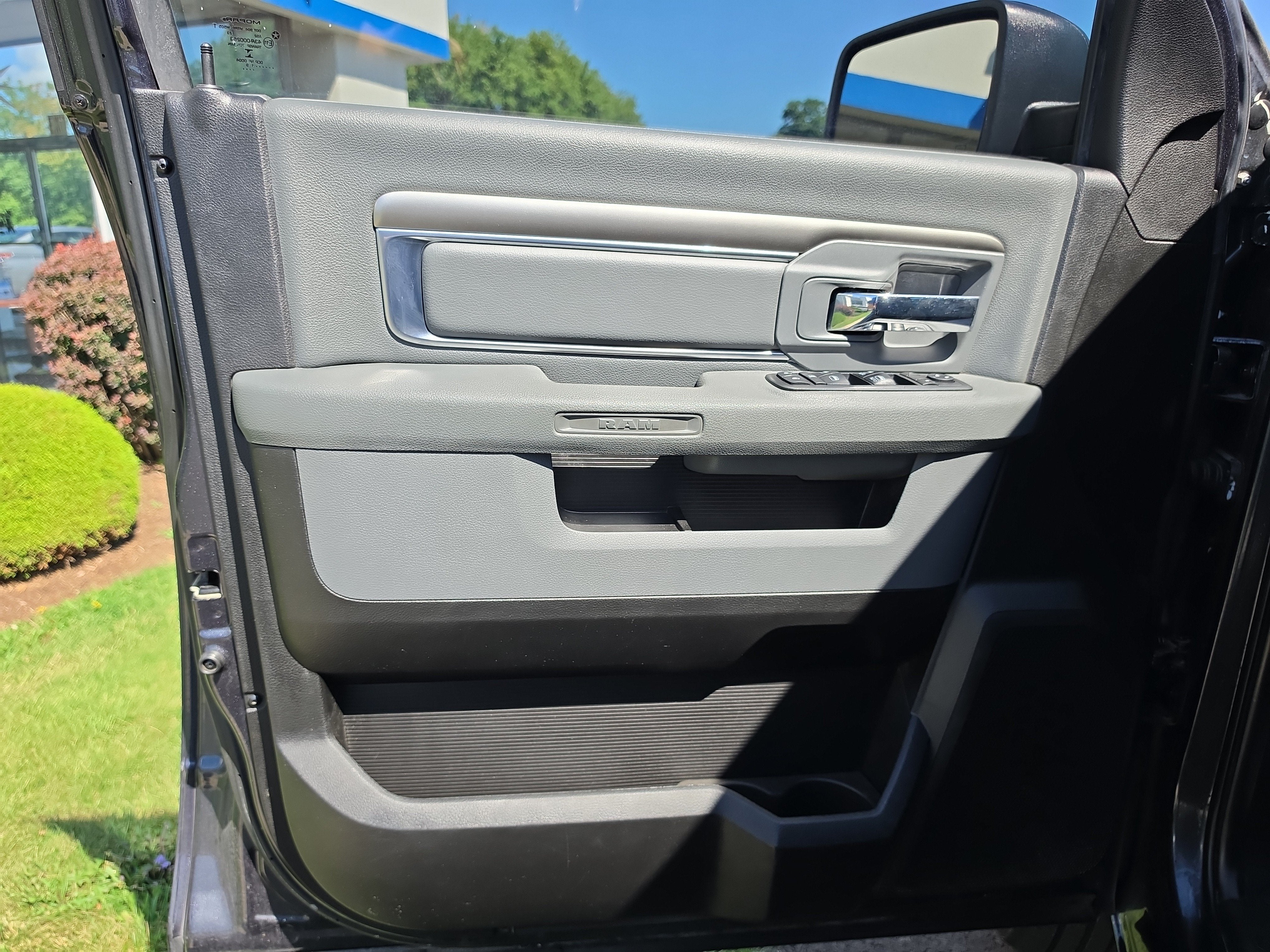 2019 RAM 1500 Classic SLT