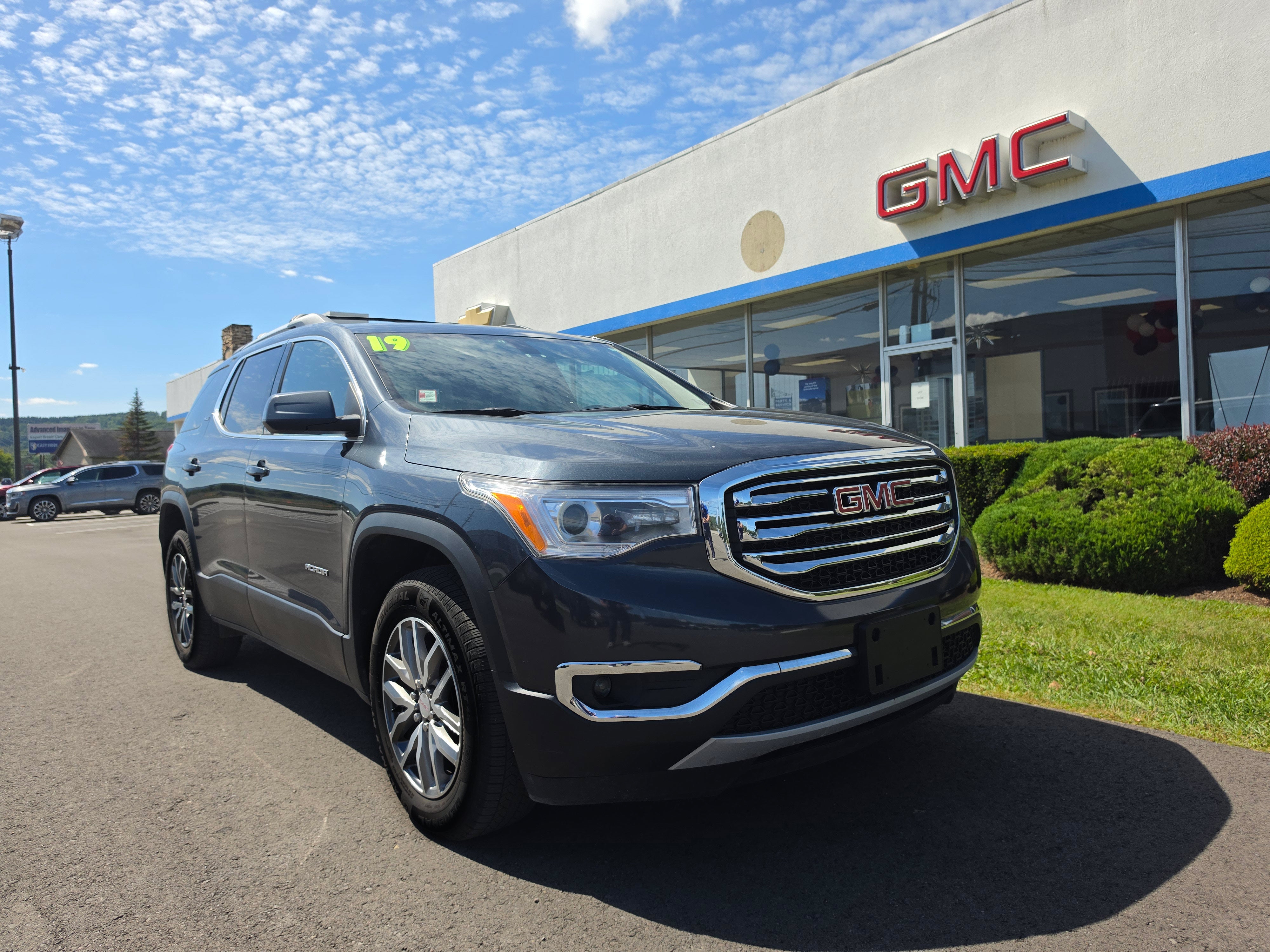 2019 GMC Acadia SLE-2
