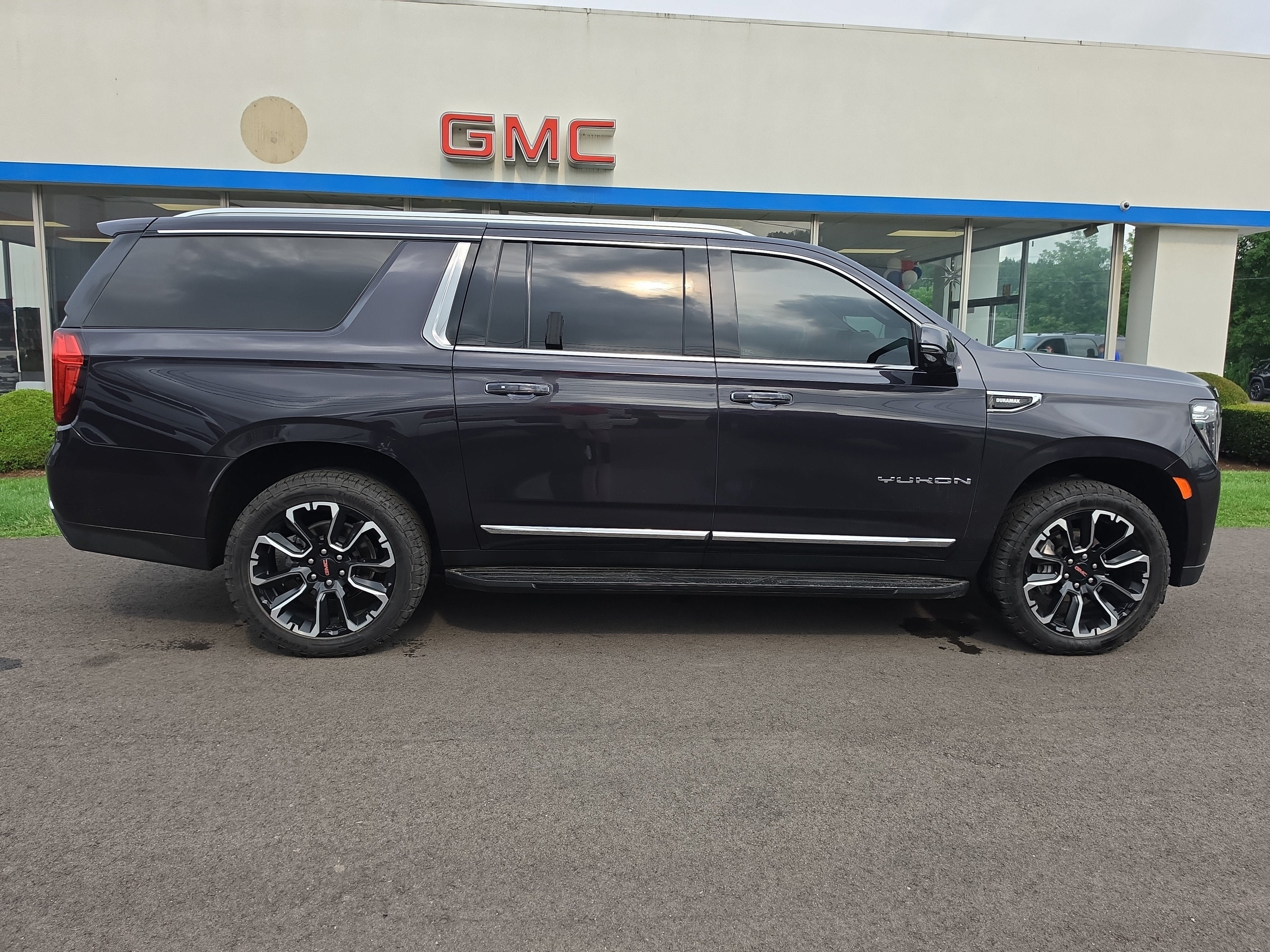 2024 GMC Yukon XL SLT