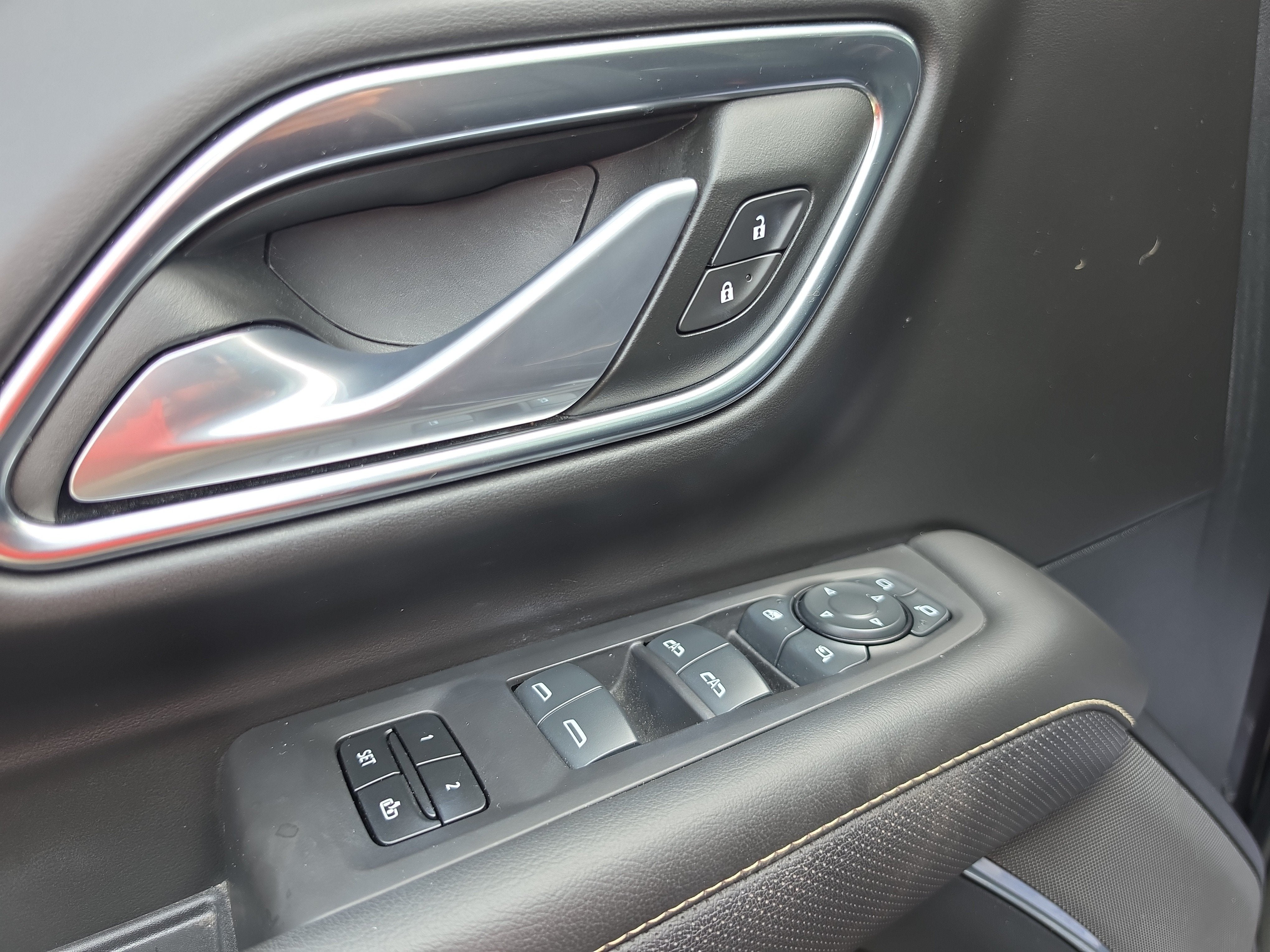 2024 GMC Yukon XL SLT