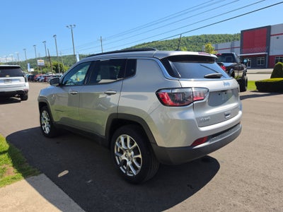 2023 Jeep Compass Latitude Lux