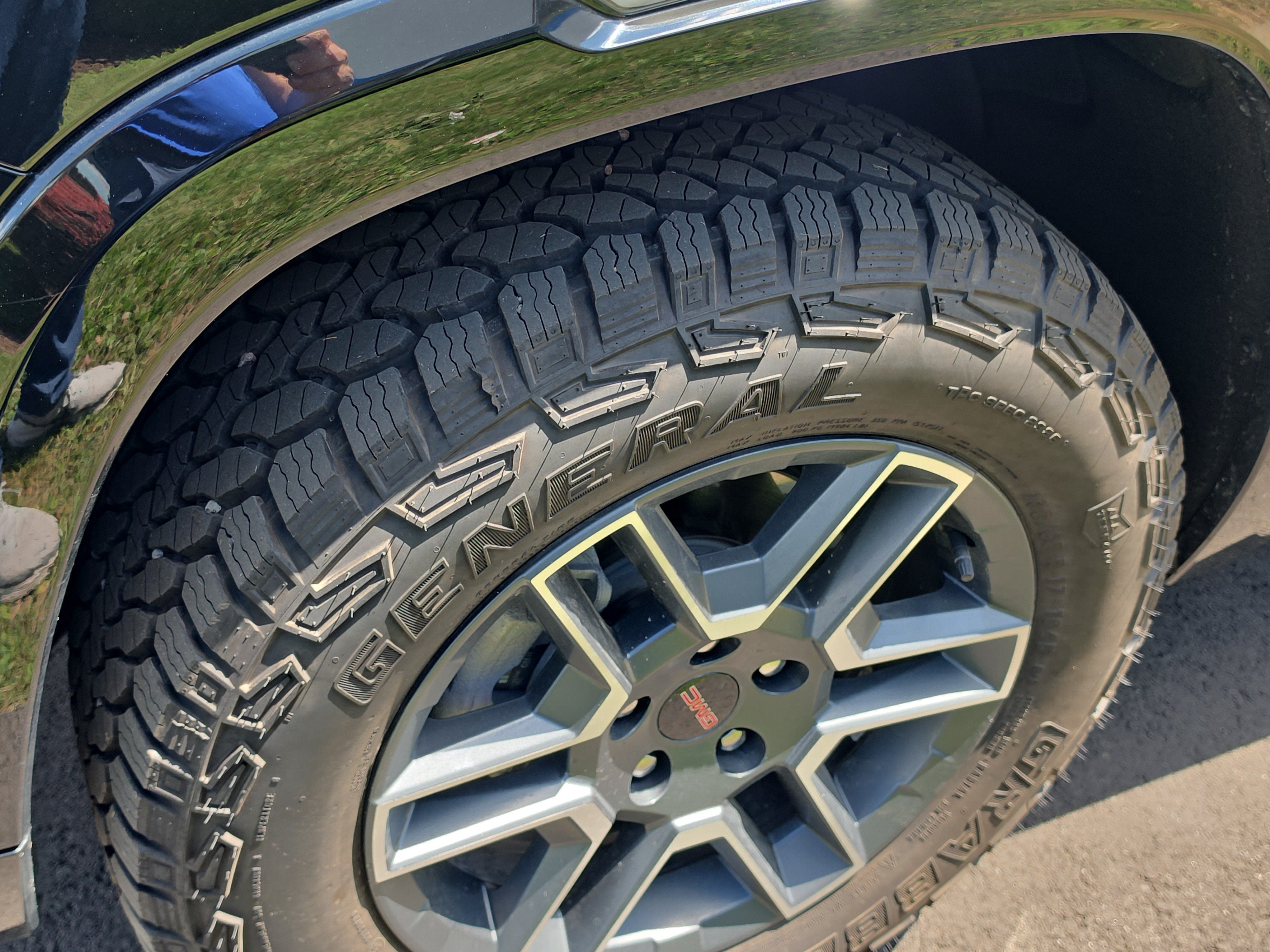 2026 GMC Terrain AT4