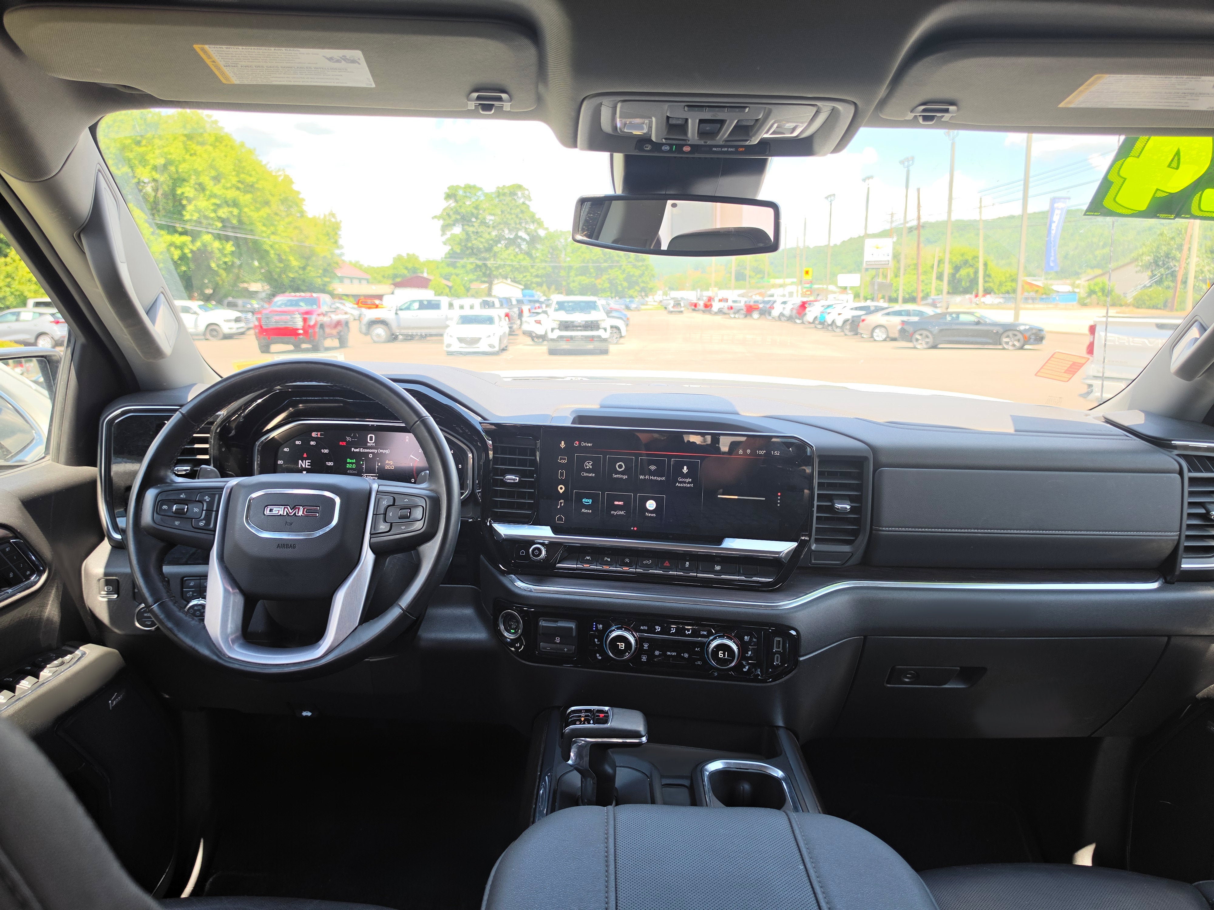 2024 GMC Sierra 1500 SLT