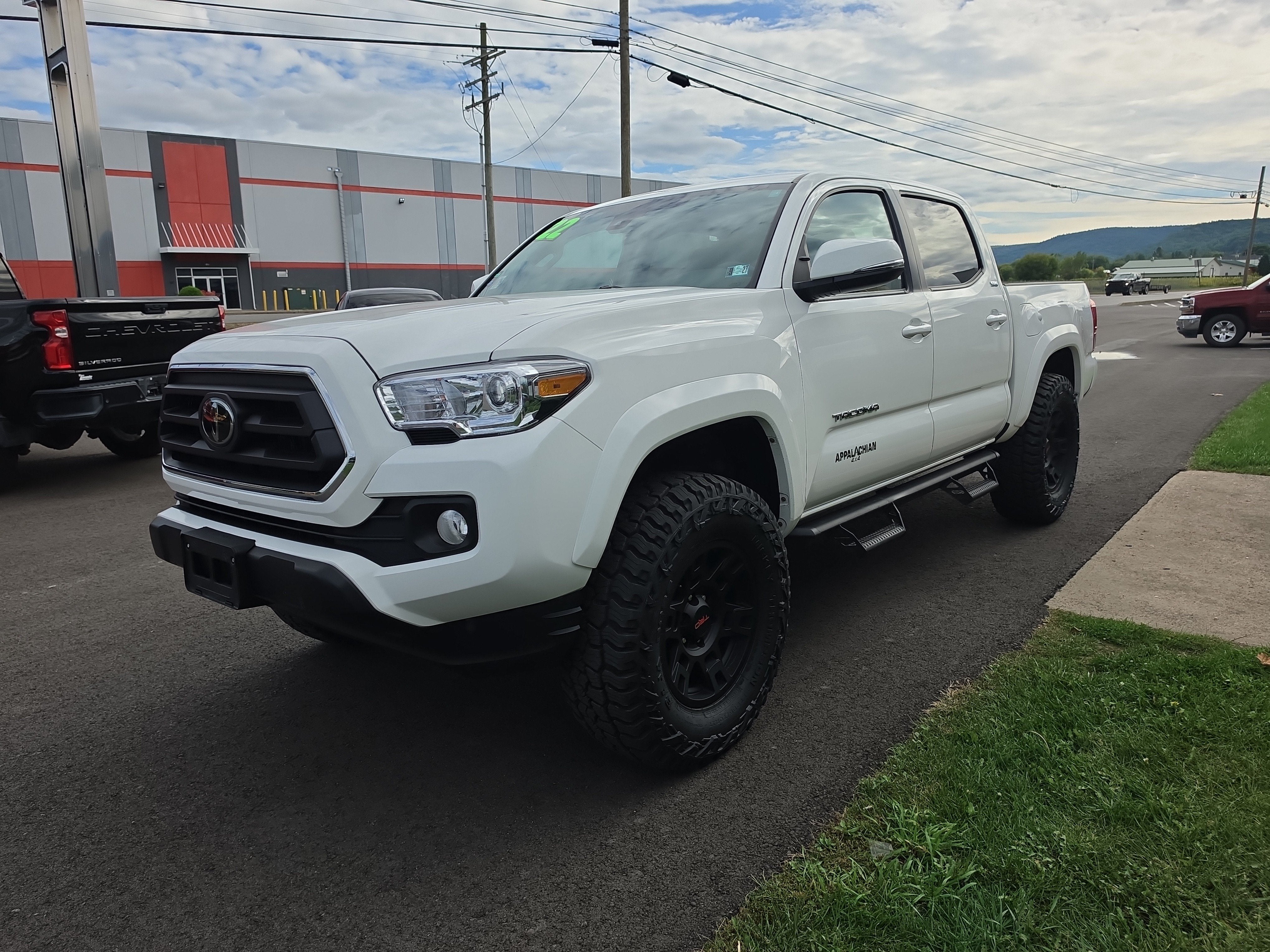 2022 Toyota Tacoma 4WD SR