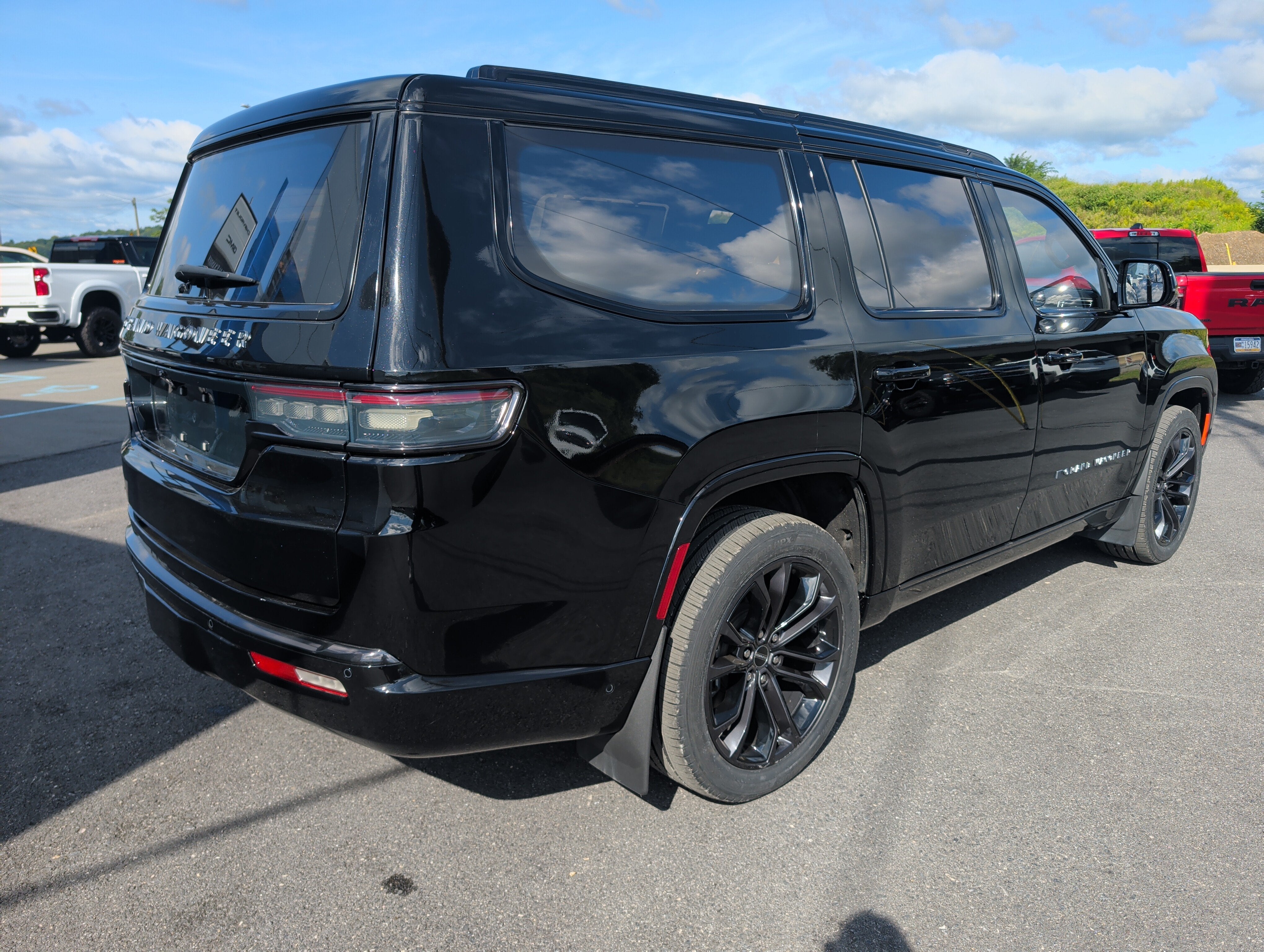 2023 Jeep Grand Wagoneer Series II Obsidian