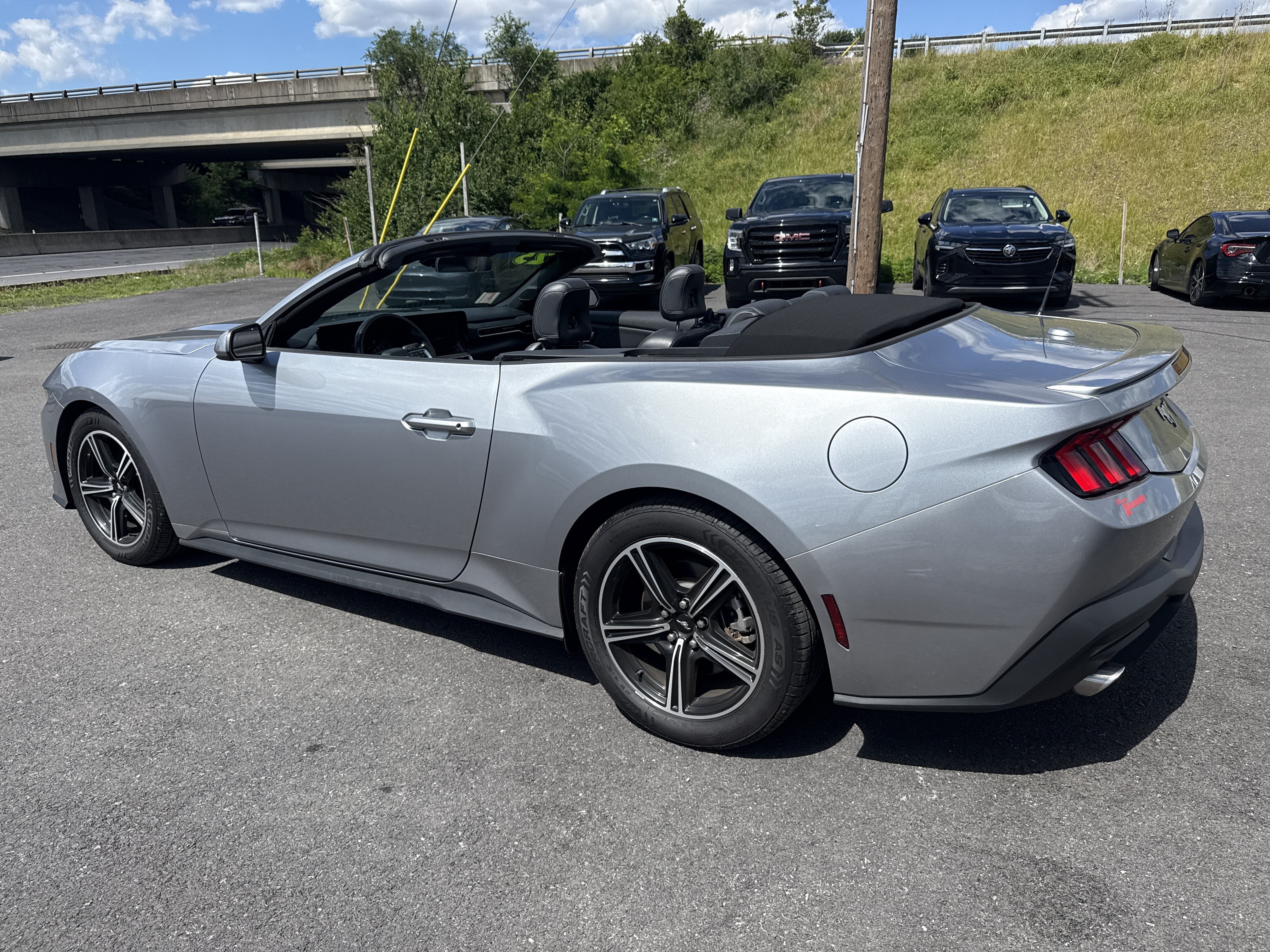 2025 Ford Mustang EcoBoost