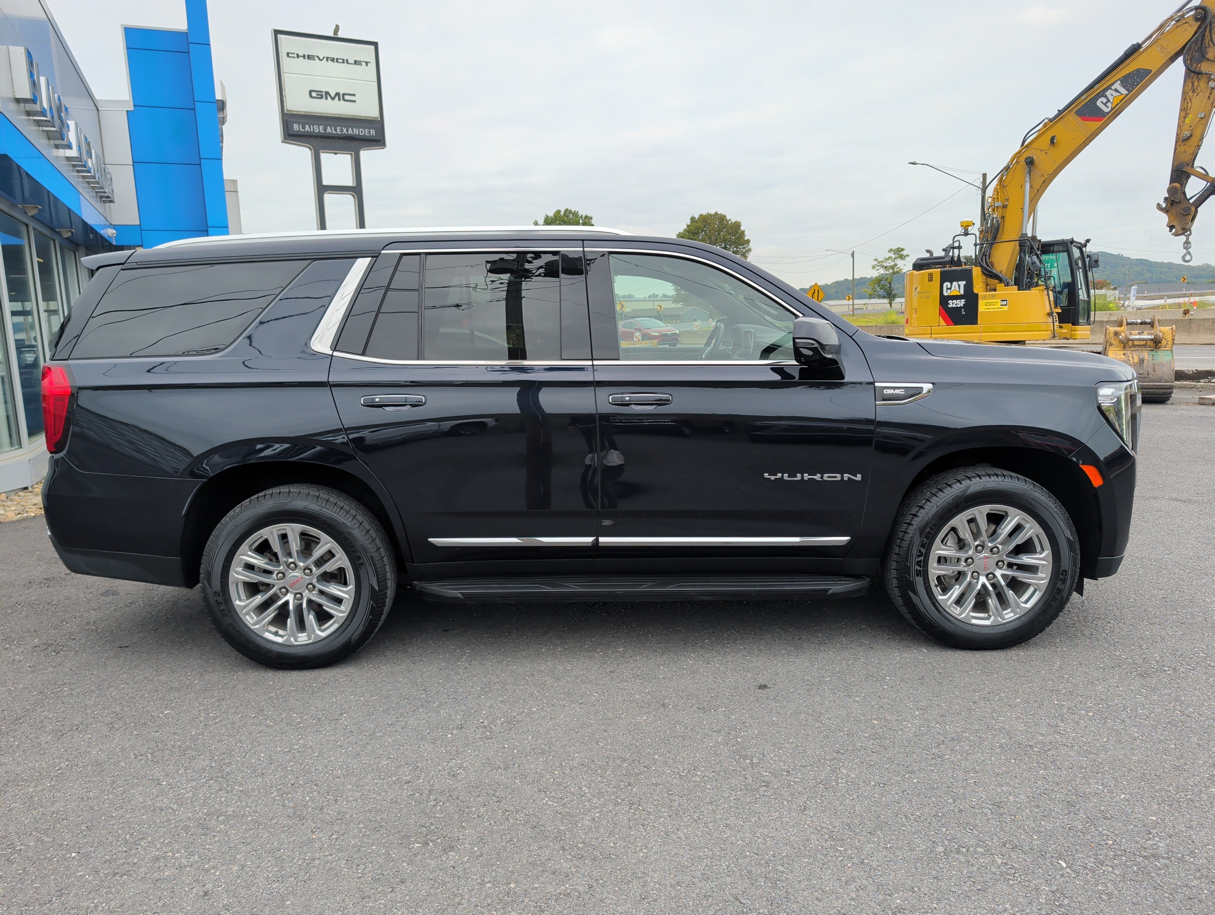 2021 GMC Yukon SLT