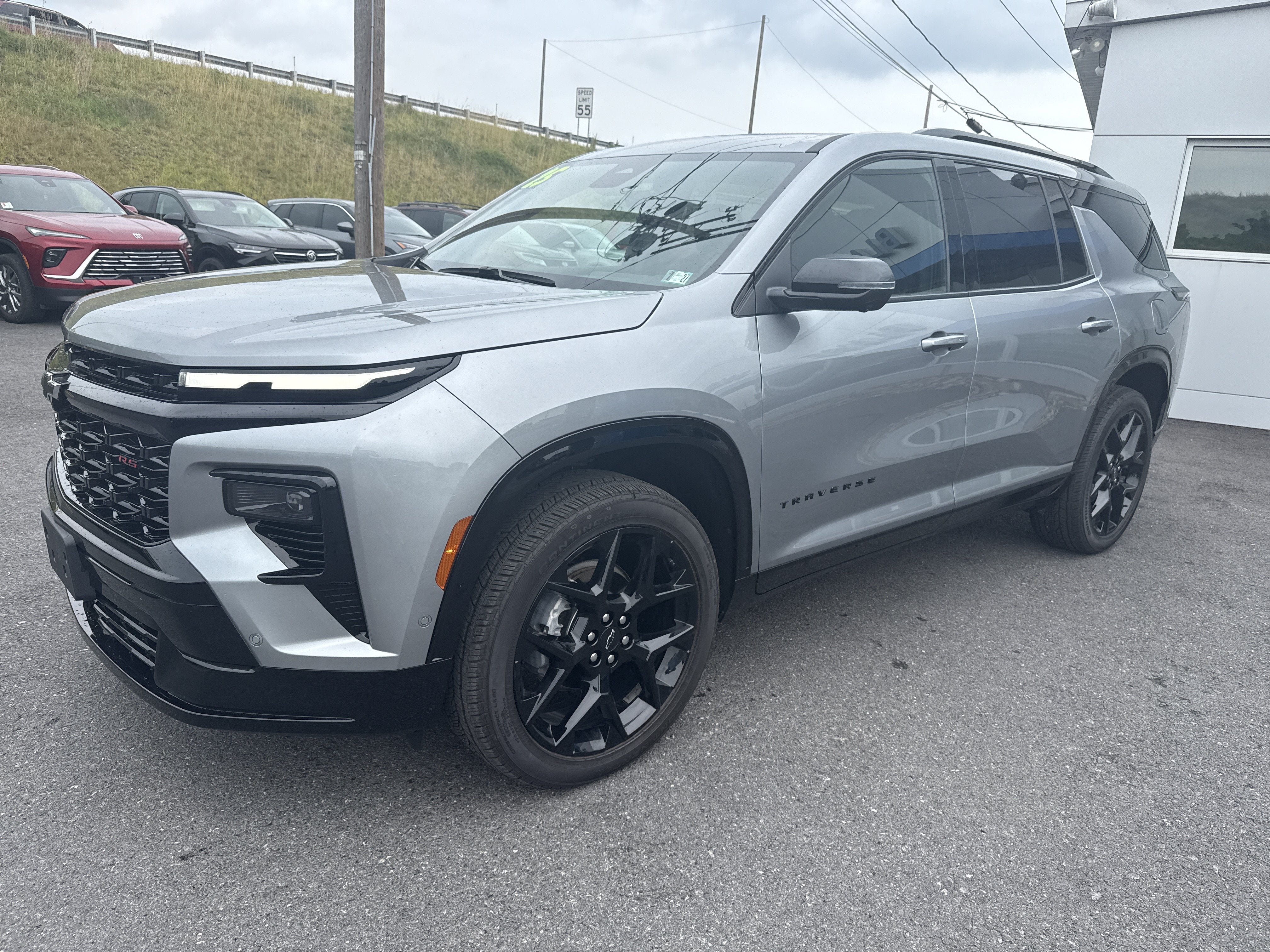 2025 Chevrolet Traverse RS