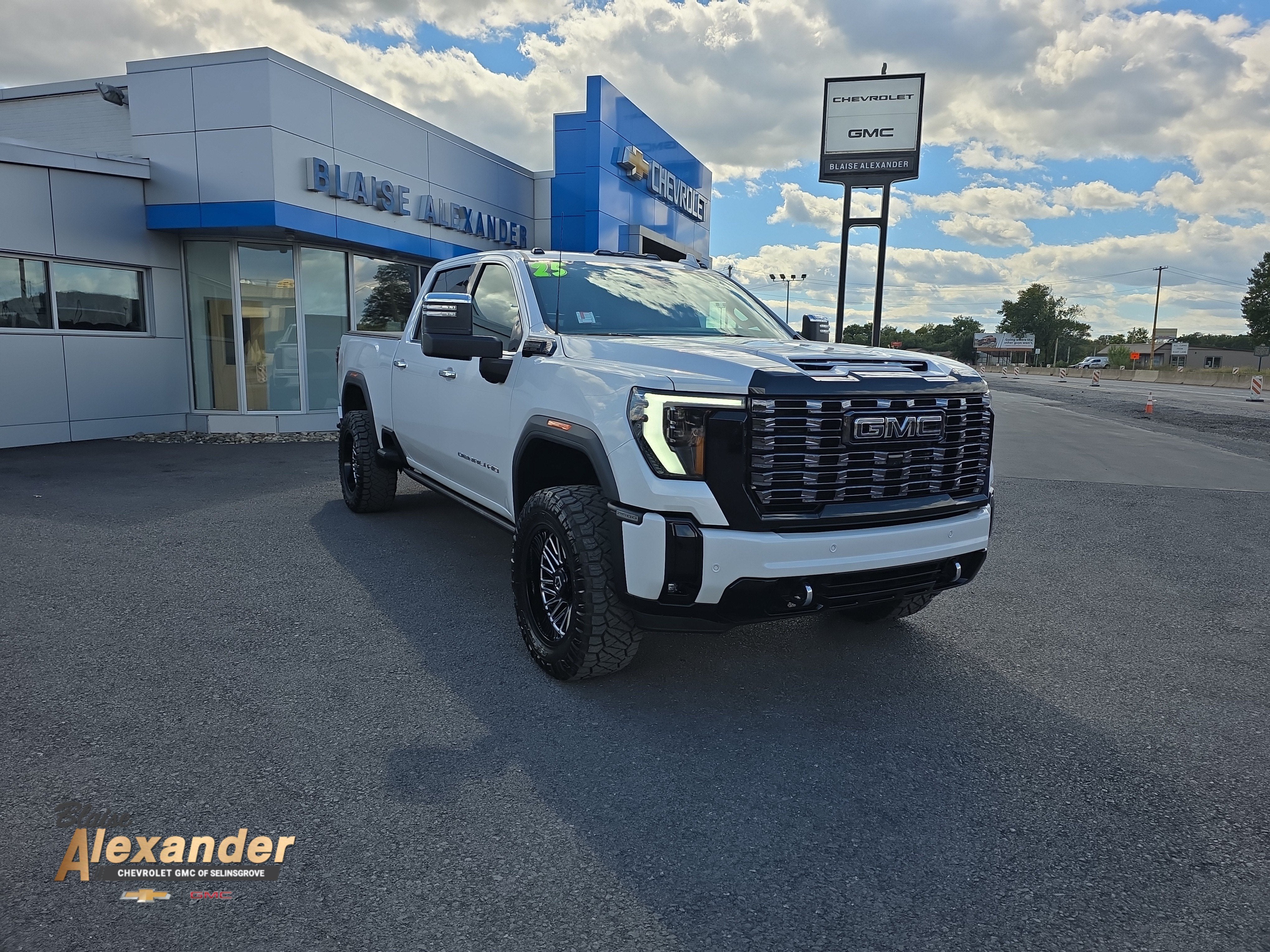 2025 GMC Sierra 2500 HD Denali Ultimate