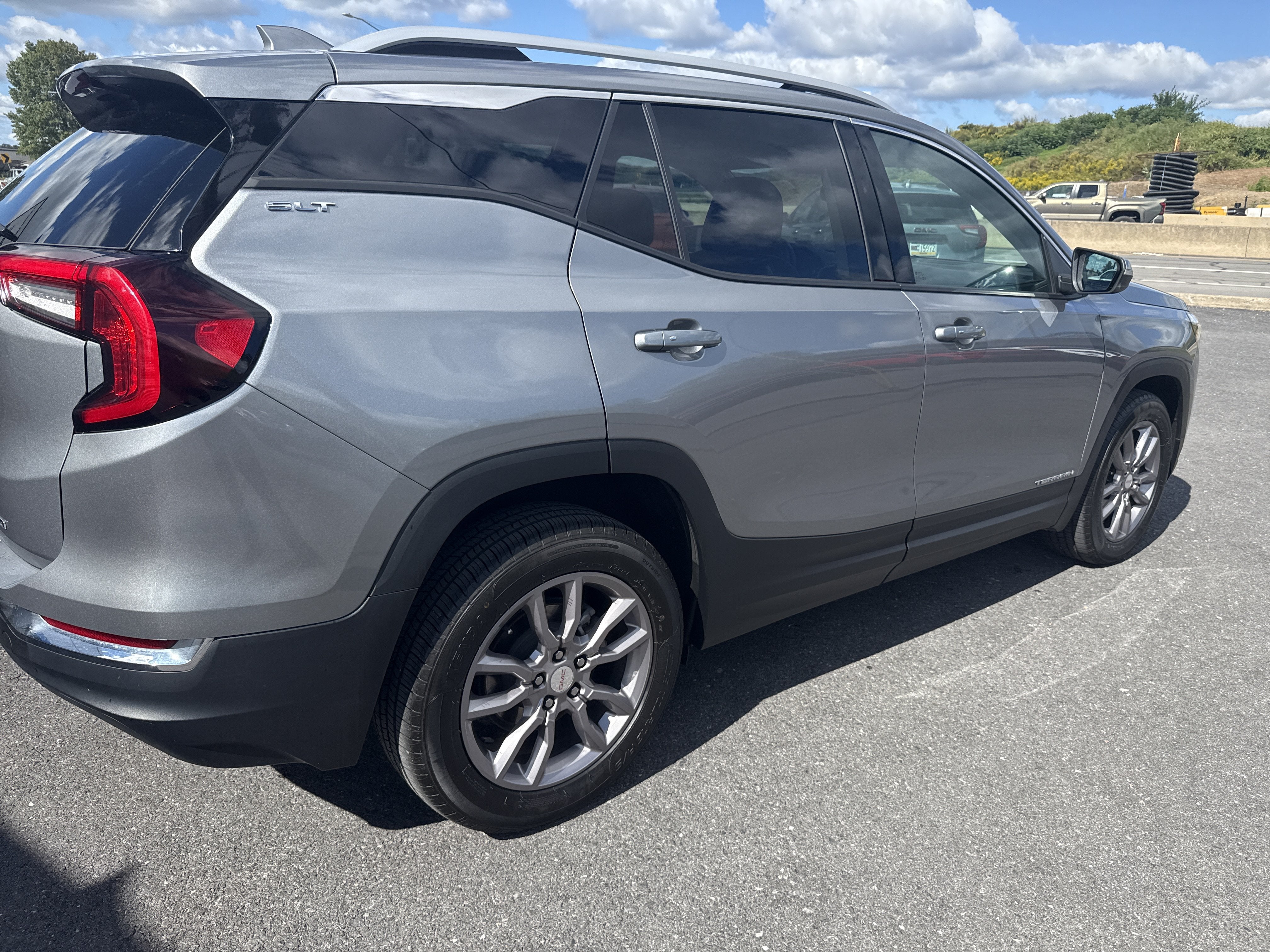 2024 GMC Terrain SLT