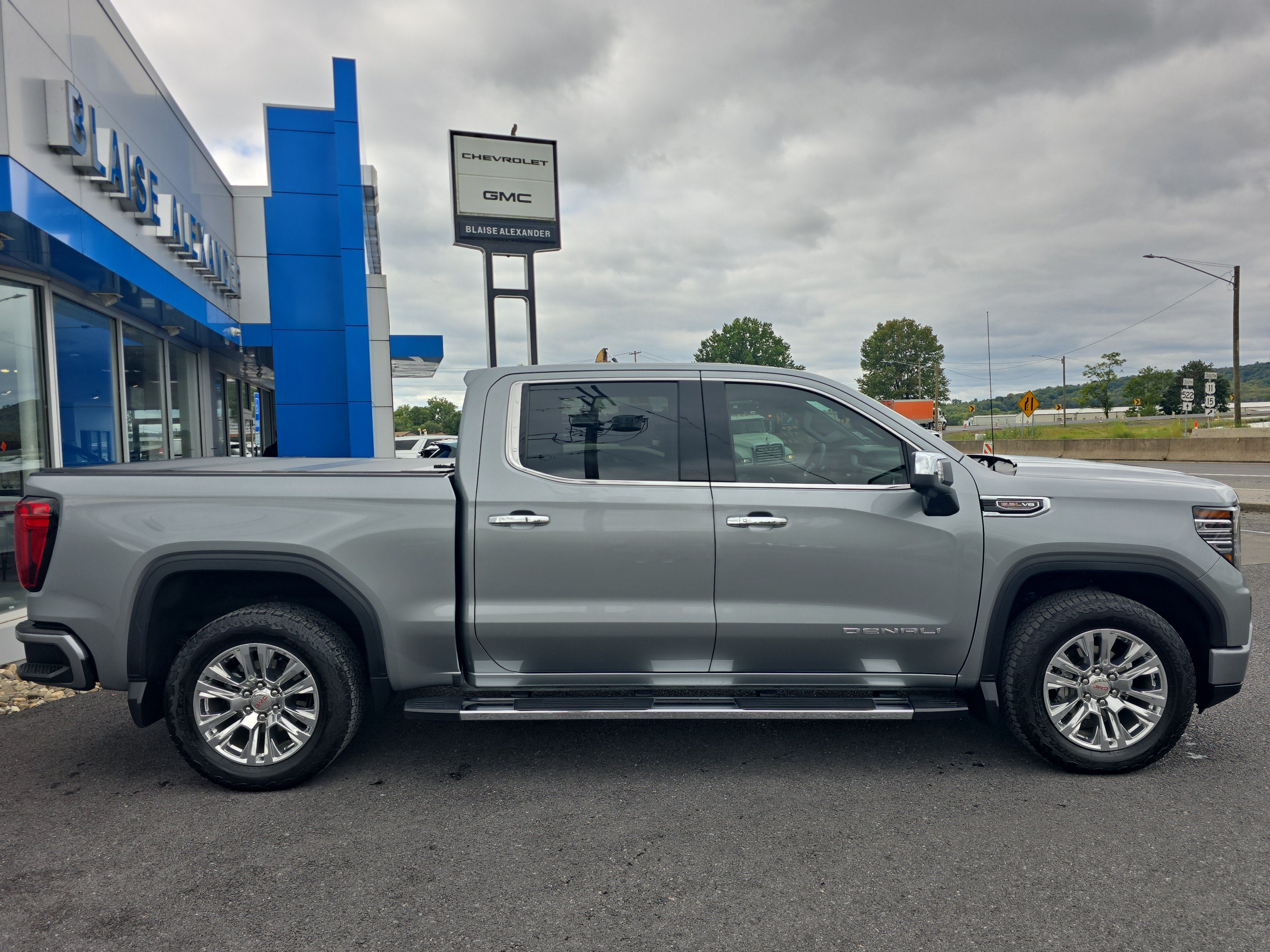 2025 GMC Sierra 1500 Denali