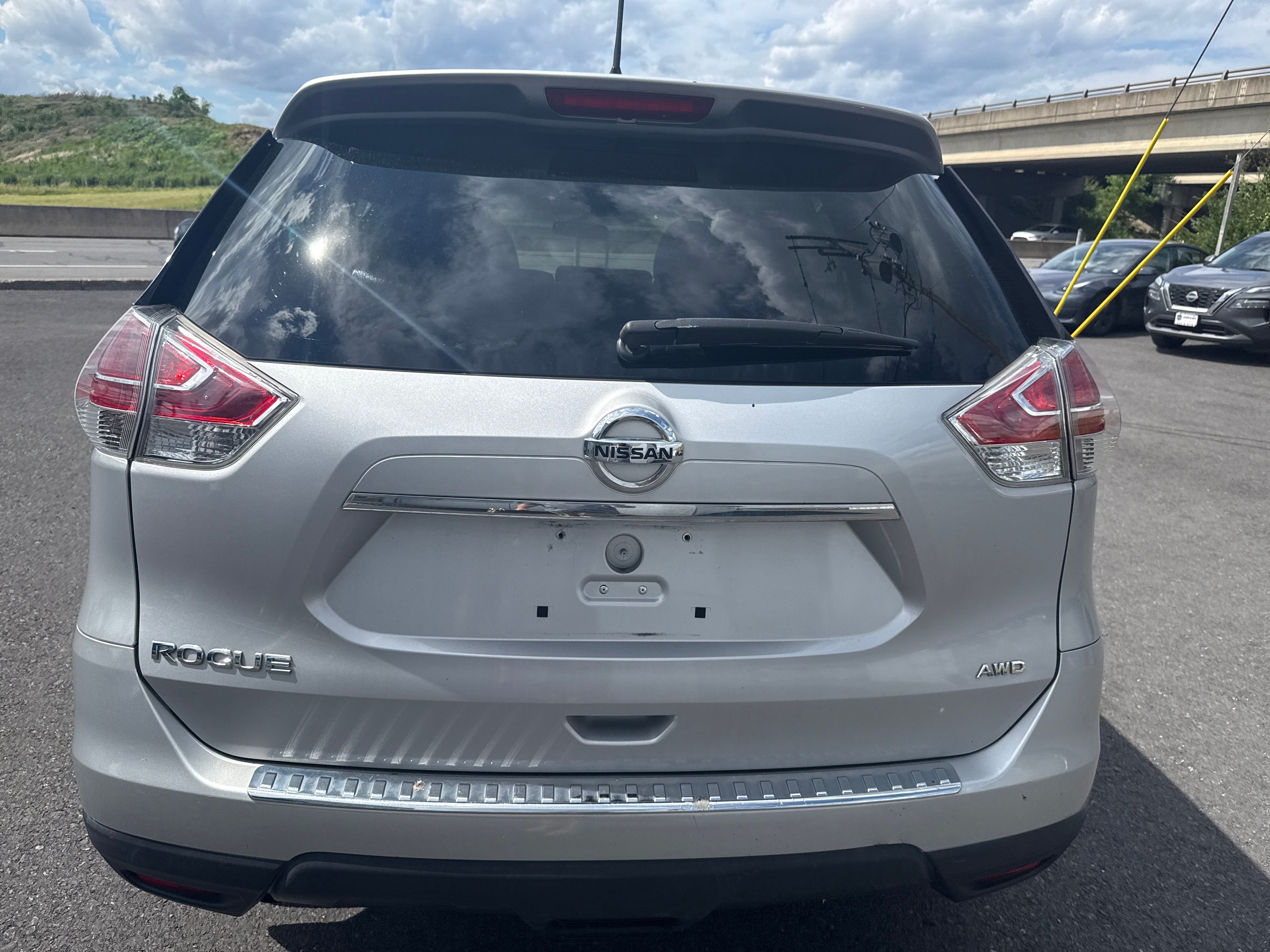 2016 Nissan Rogue S