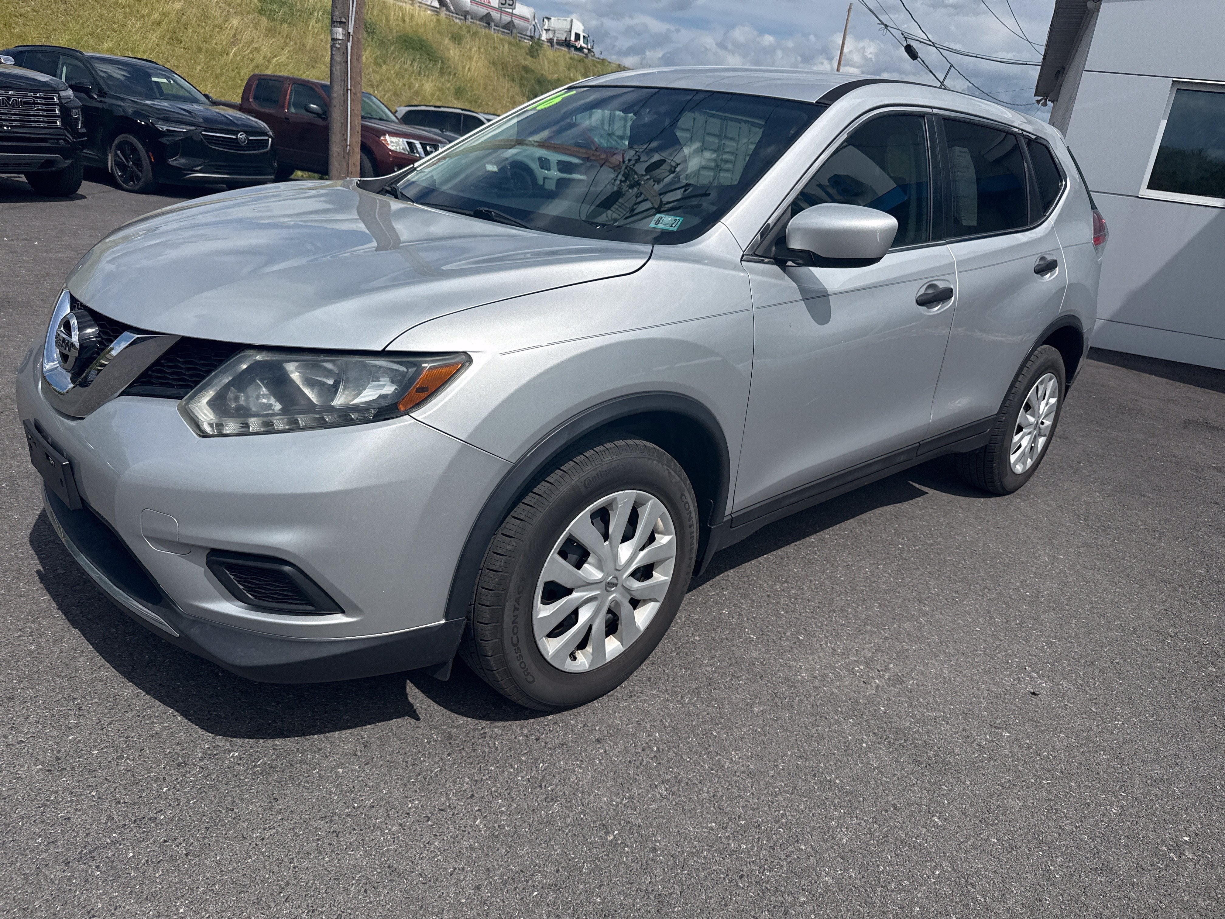 2016 Nissan Rogue S