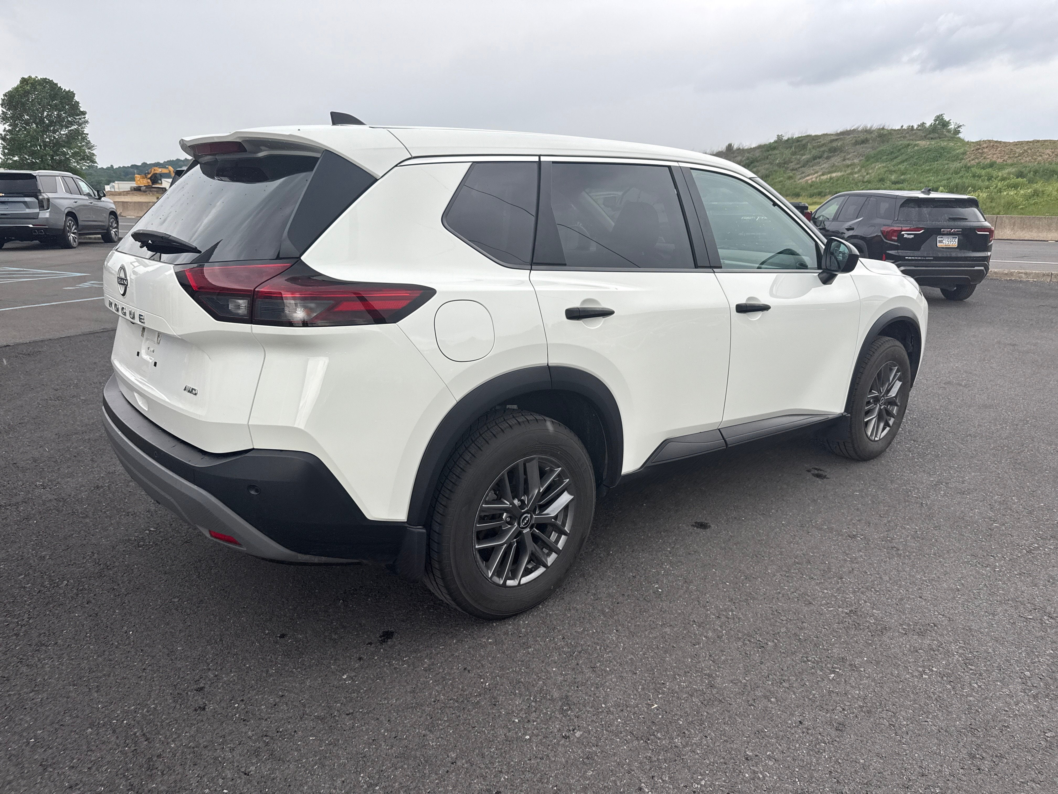 2022 Nissan Rogue S