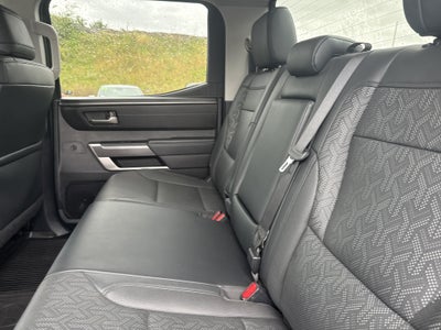 2022 Toyota Tundra 4WD SR5