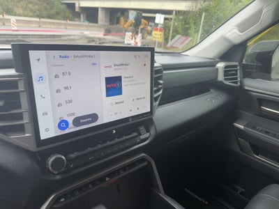 2022 Toyota Tundra 4WD SR5