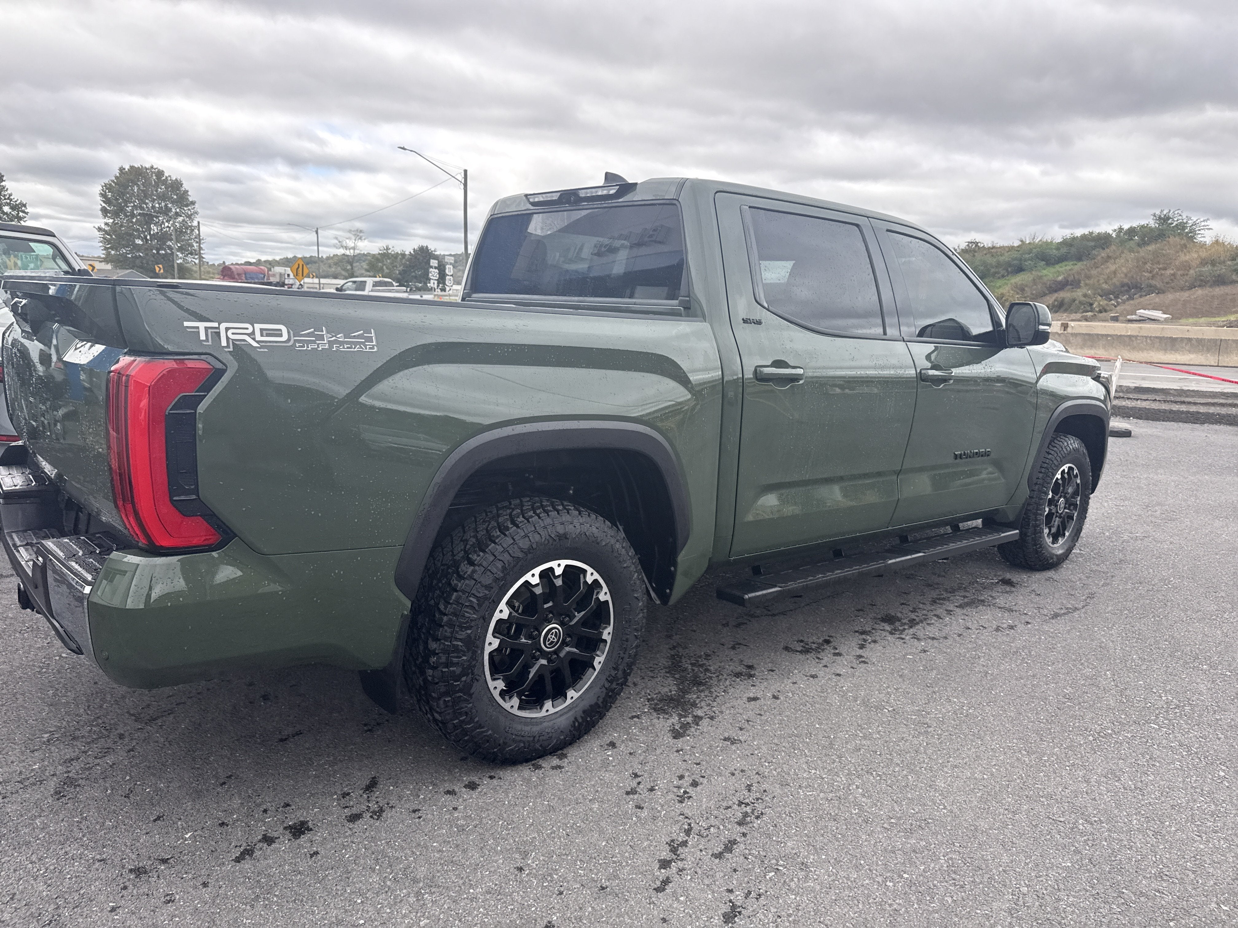 2022 Toyota Tundra 4WD SR5
